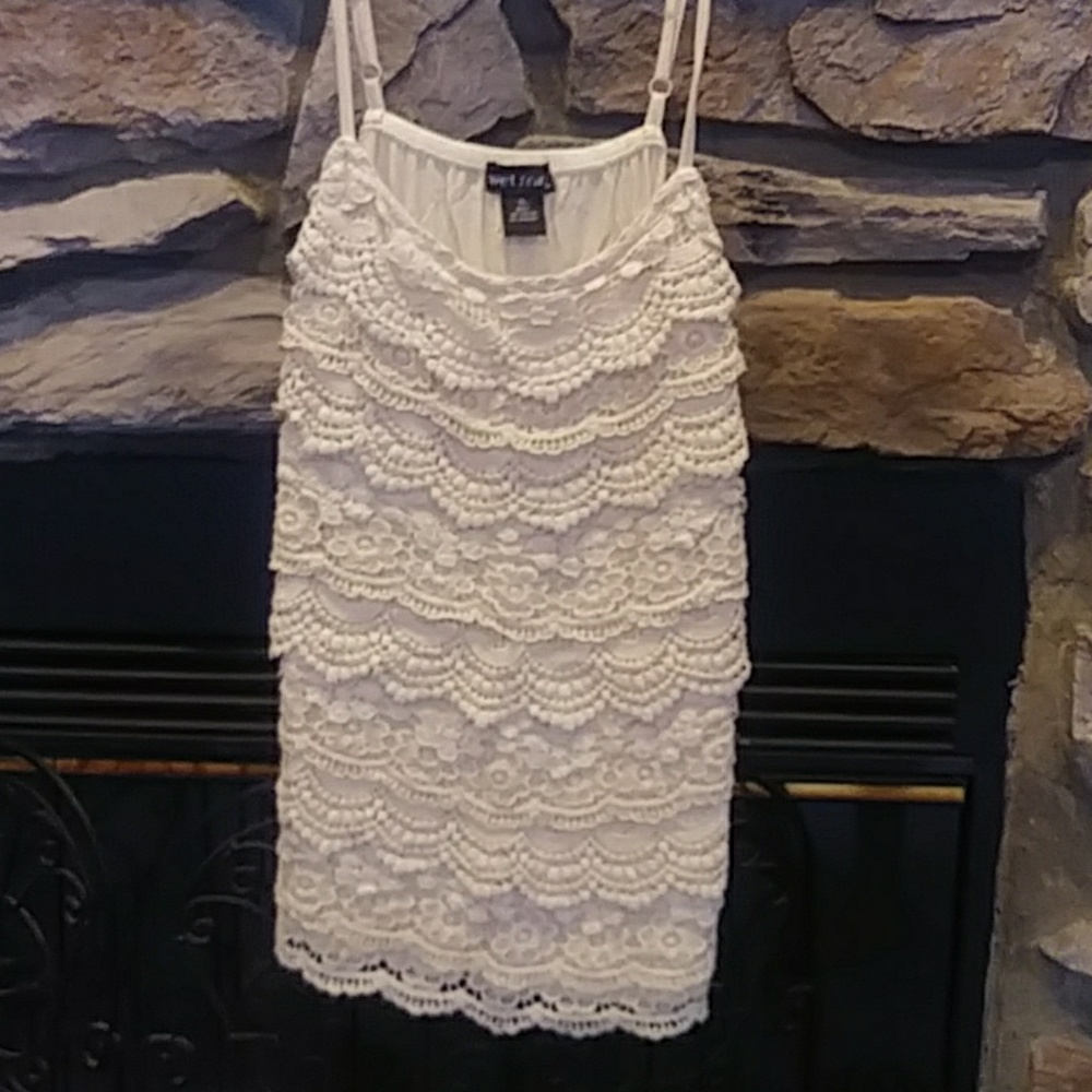 Cute crochet lace camisole top!